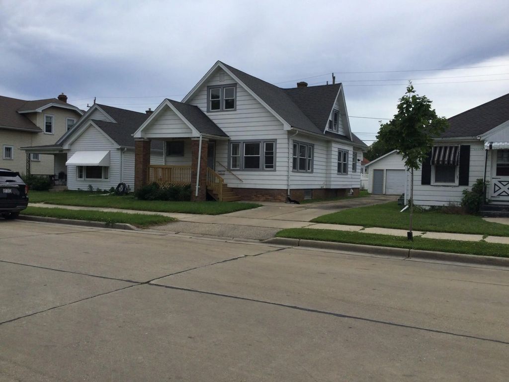 2013 Kearney Ave, Racine
