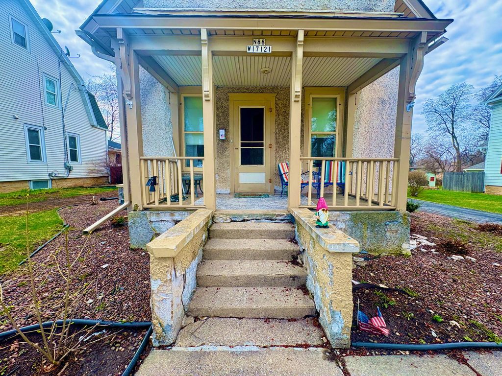N88w17121 Main St, Menomonee Falls