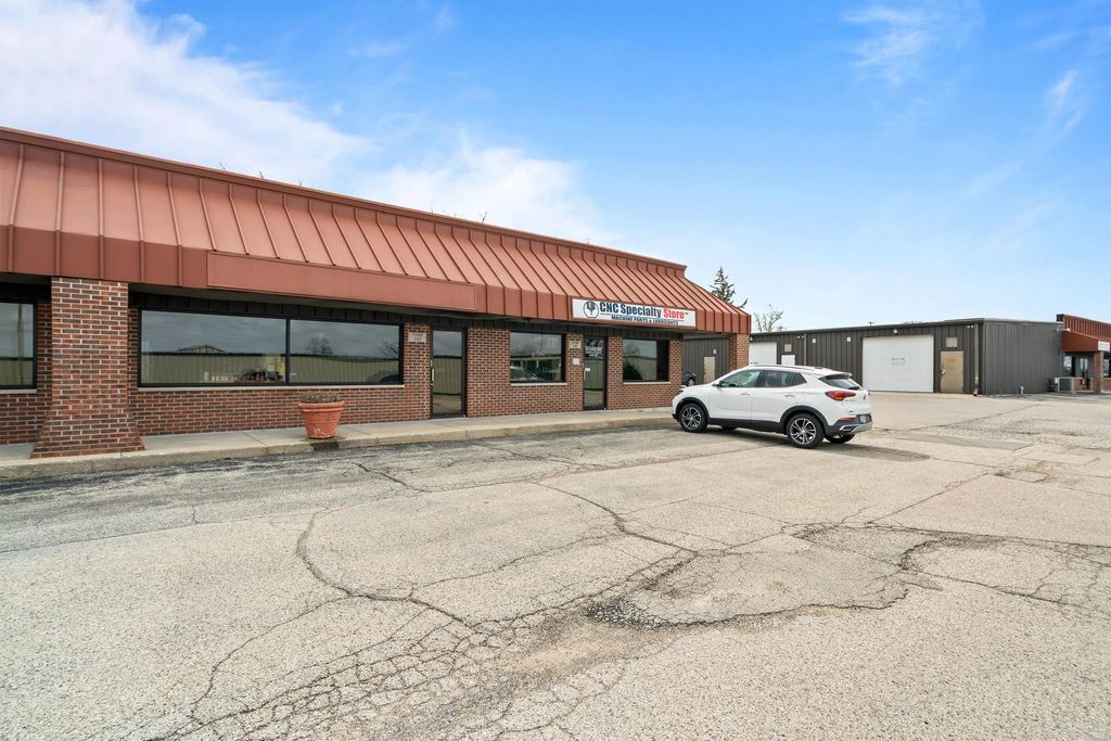 5540 Highway 50 - 102, Delavan