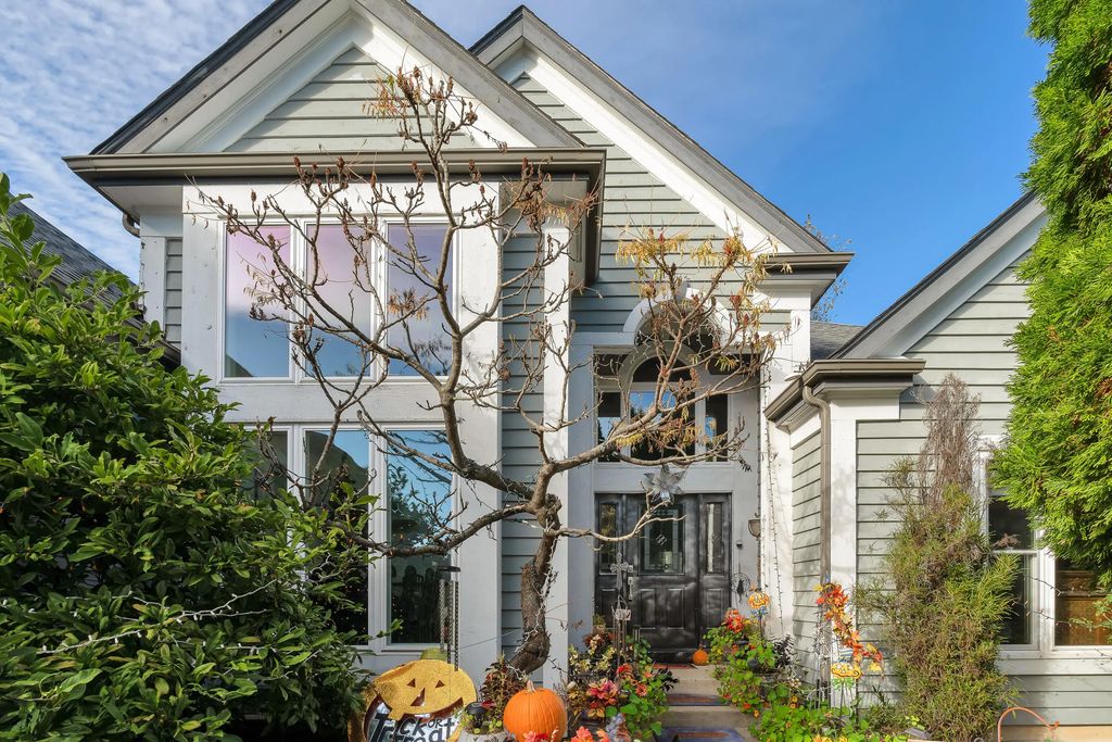 370 Smythe Dr, Williams Bay