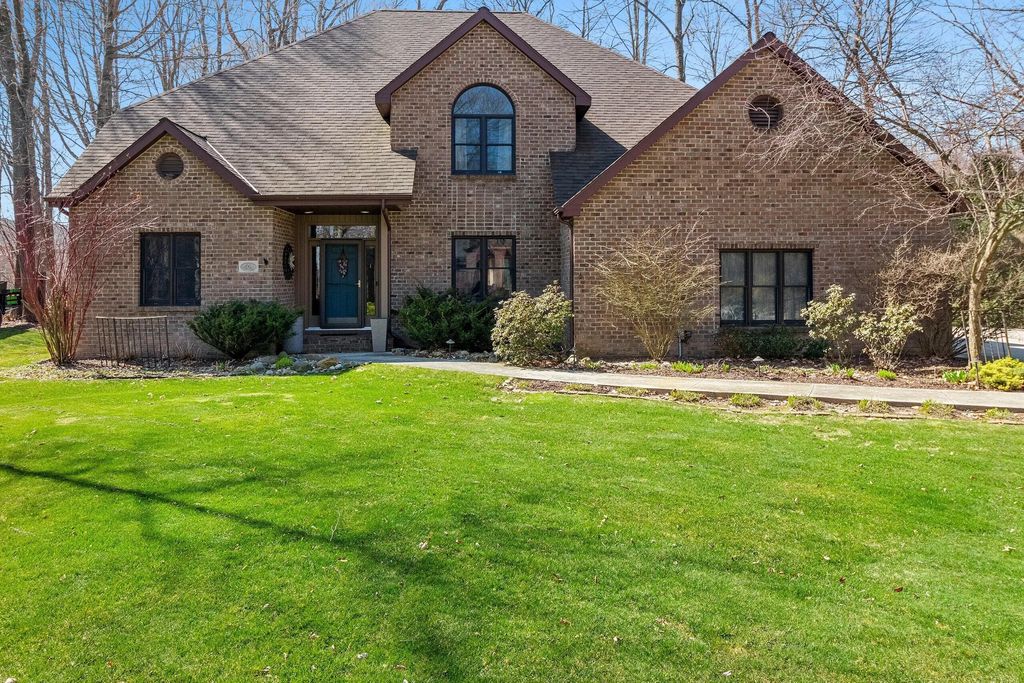 509 Wild Oak Dr, Manitowoc
