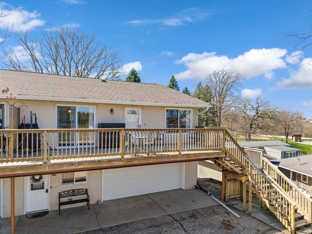 817 Kingston St N, Caledonia