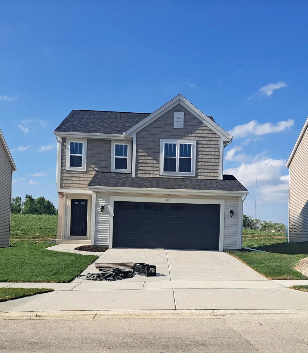 621 Belmont Dr, Watertown