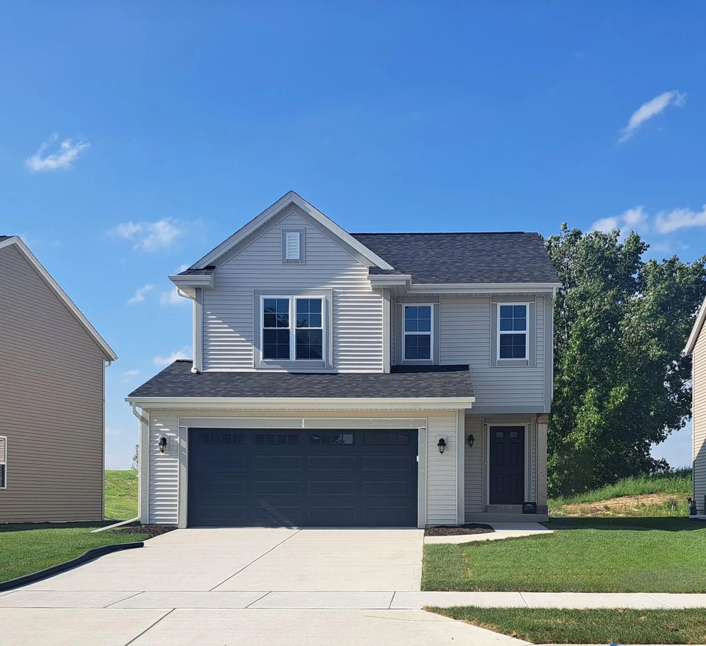 613 Belmont Dr, Watertown