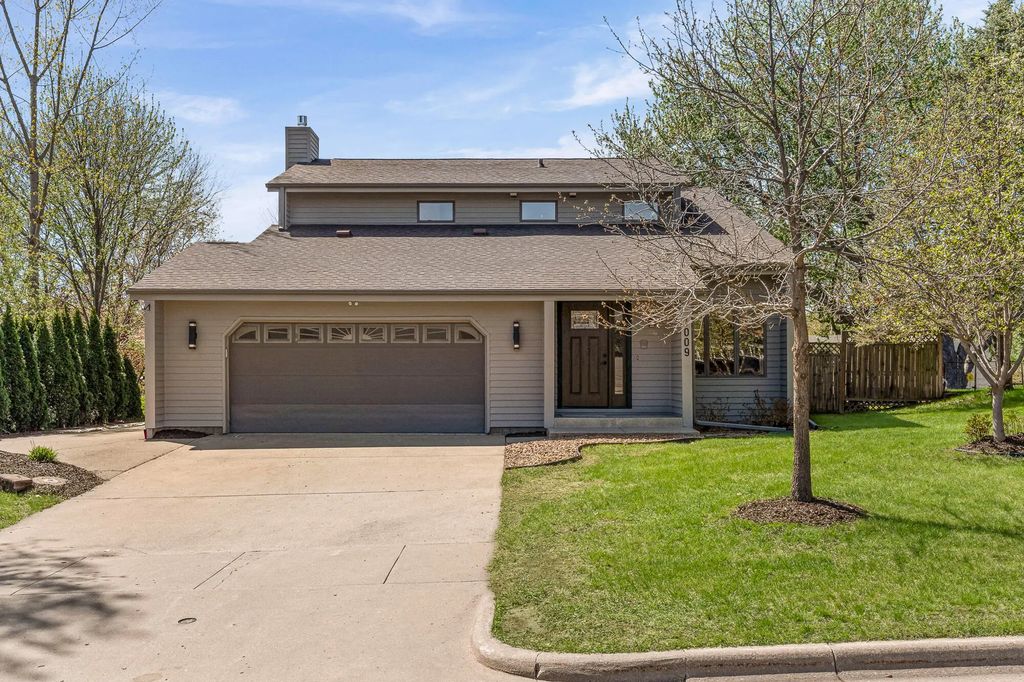 1009 Sunrise Ct, Onalaska