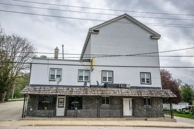 200 W Washington St, Slinger