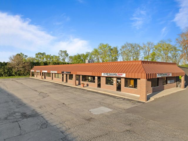 5540 Highway 50 - 101,109, Delavan