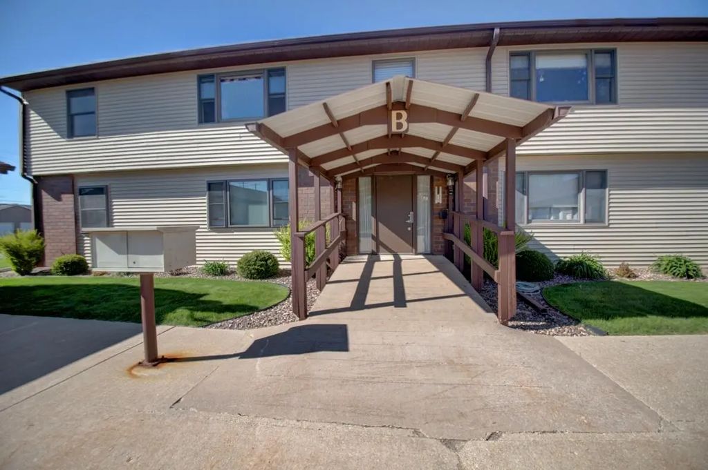 730 10th Ave N, Onalaska