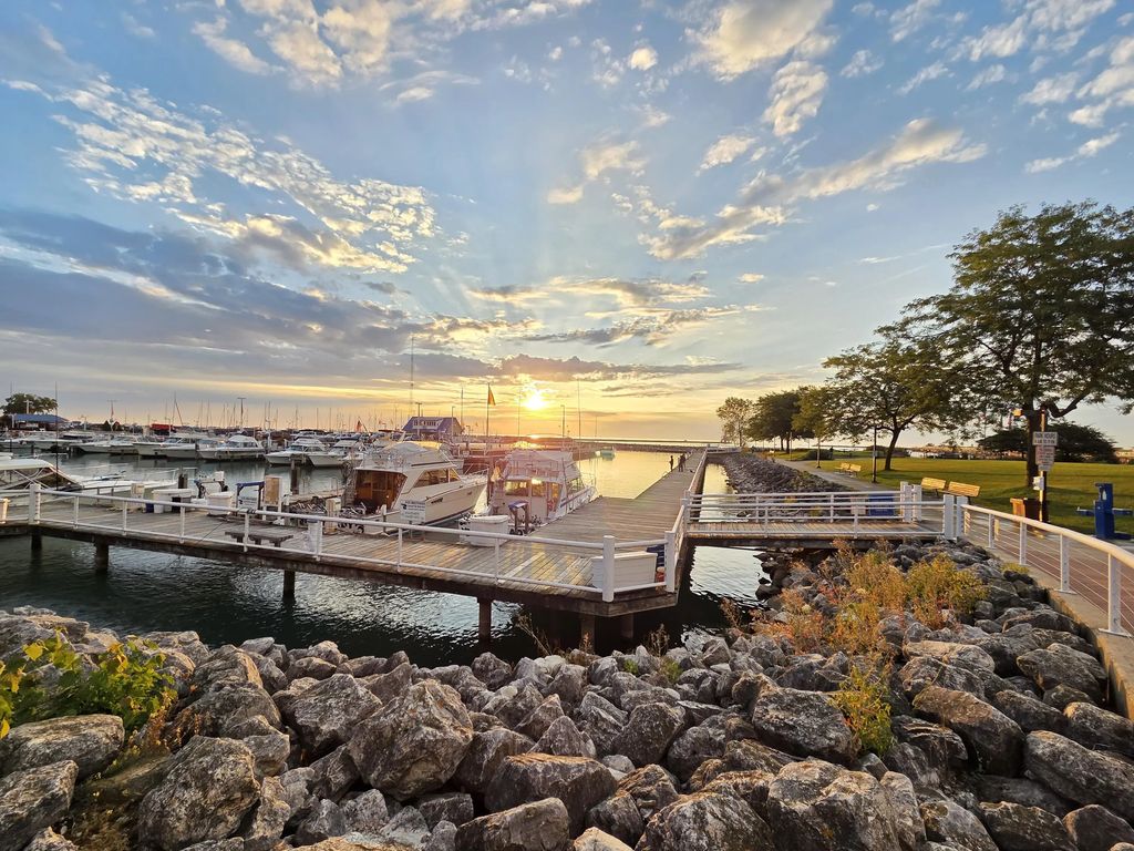 314 E Washington St, Port Washington