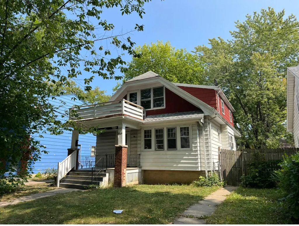4566 N 28th St, Milwaukee
