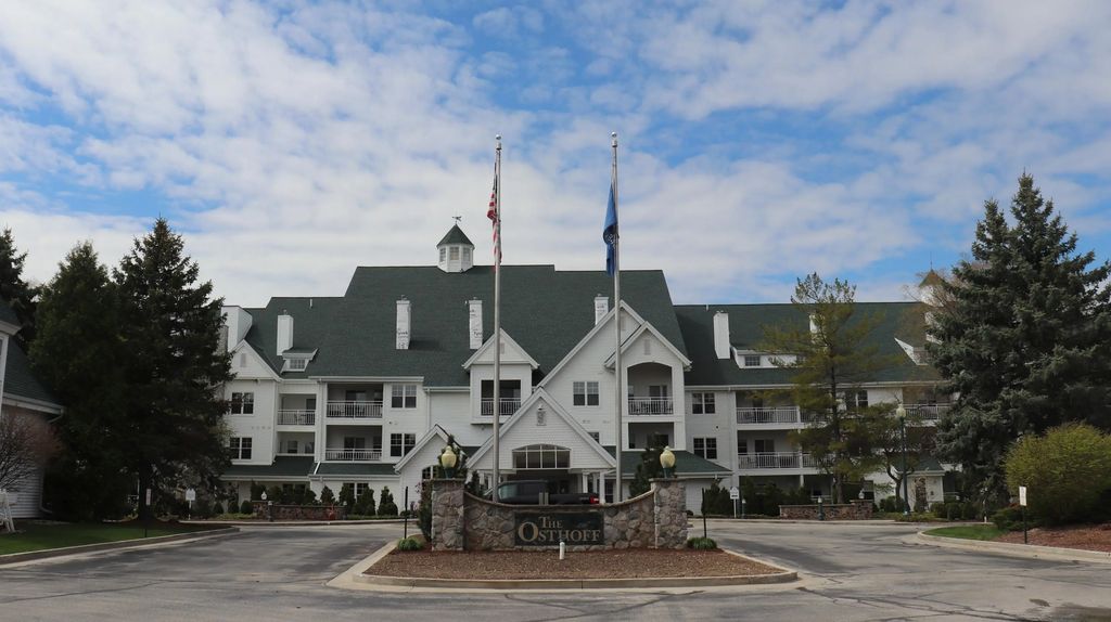 101 Osthoff Ave 342, Elkhart Lake