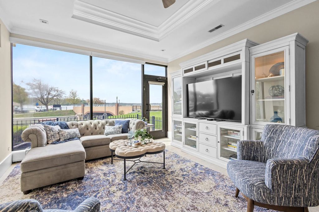 101 Broad St 104, Lake Geneva