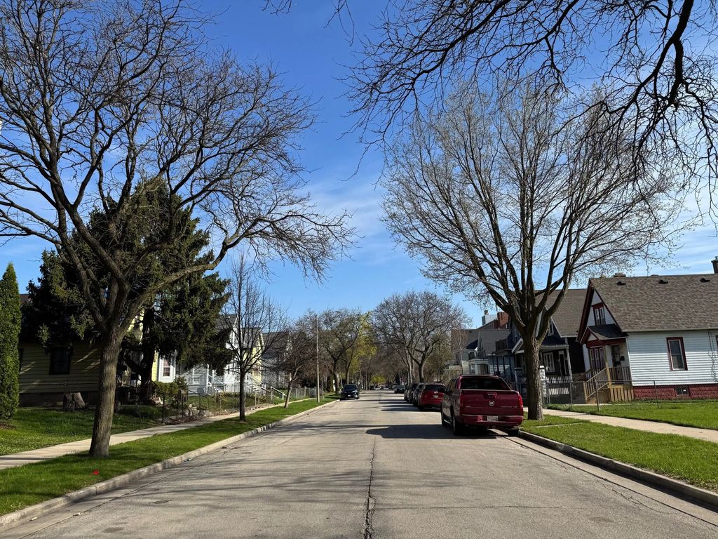 2730 N Buffum St, Milwaukee