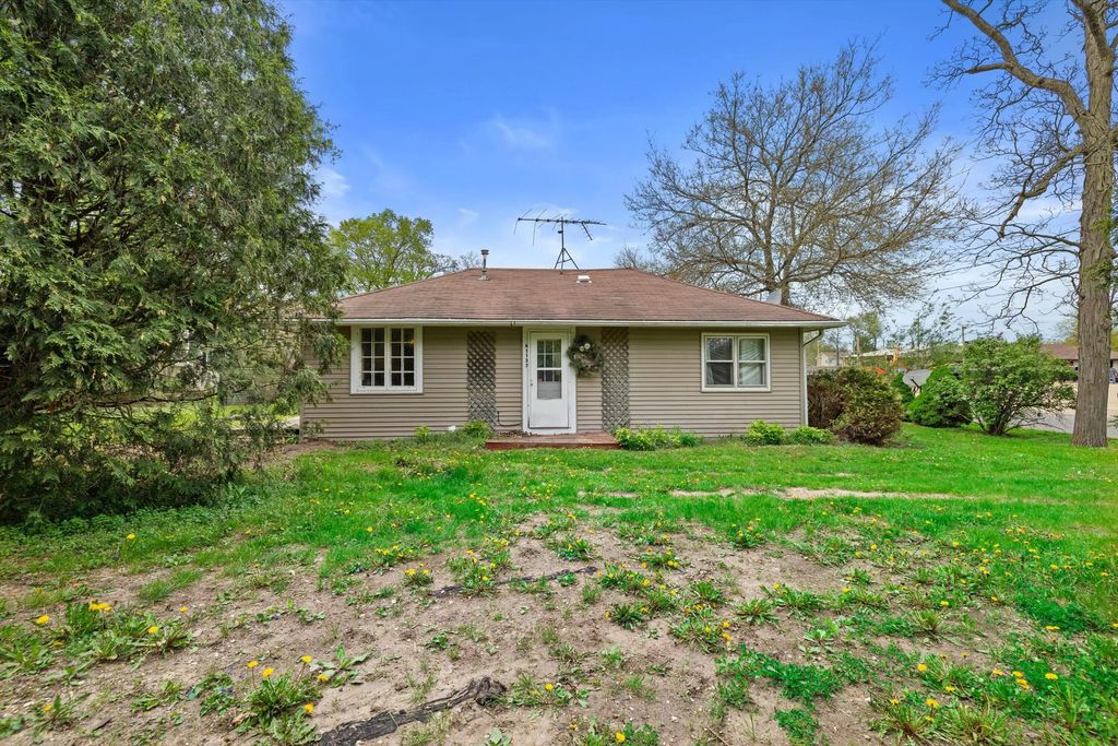 N1137 Spruce Rd, Bloomfield