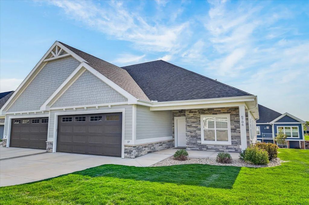 6706 Conservancy Plz 17, Deforest