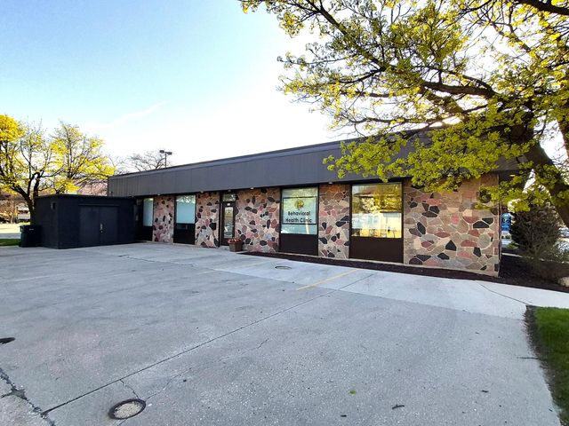 703 N 9th St, Sheboygan
