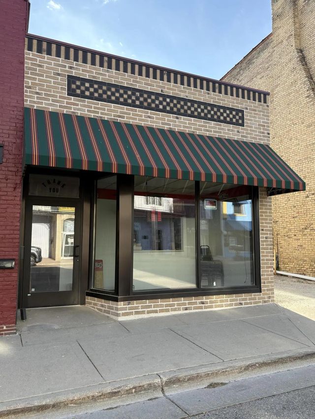 30 S Wisconsin St, Elkhorn