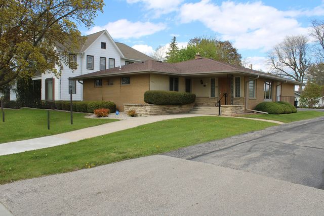 130 N Fond Du Lac Ave, Campbellsport