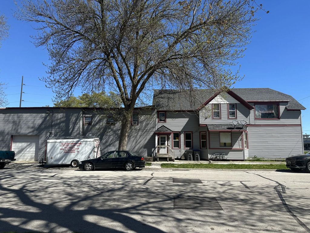 1132 S 8th St 810 Kentucky Ave/1130 S 8th St, Sheboygan