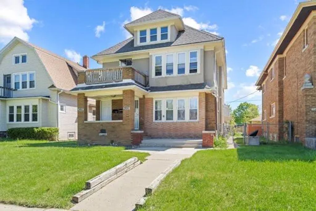 2850 N 51st St 2852, Milwaukee