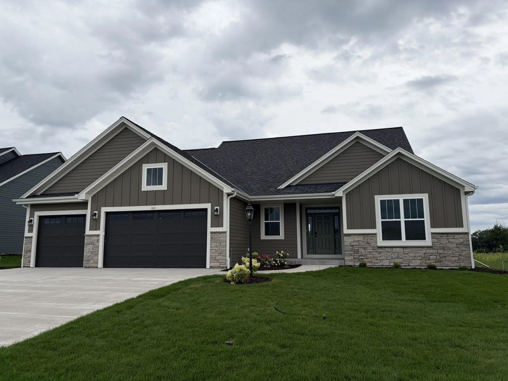 503 Talbot's Woods Dr Lt36, Dousman