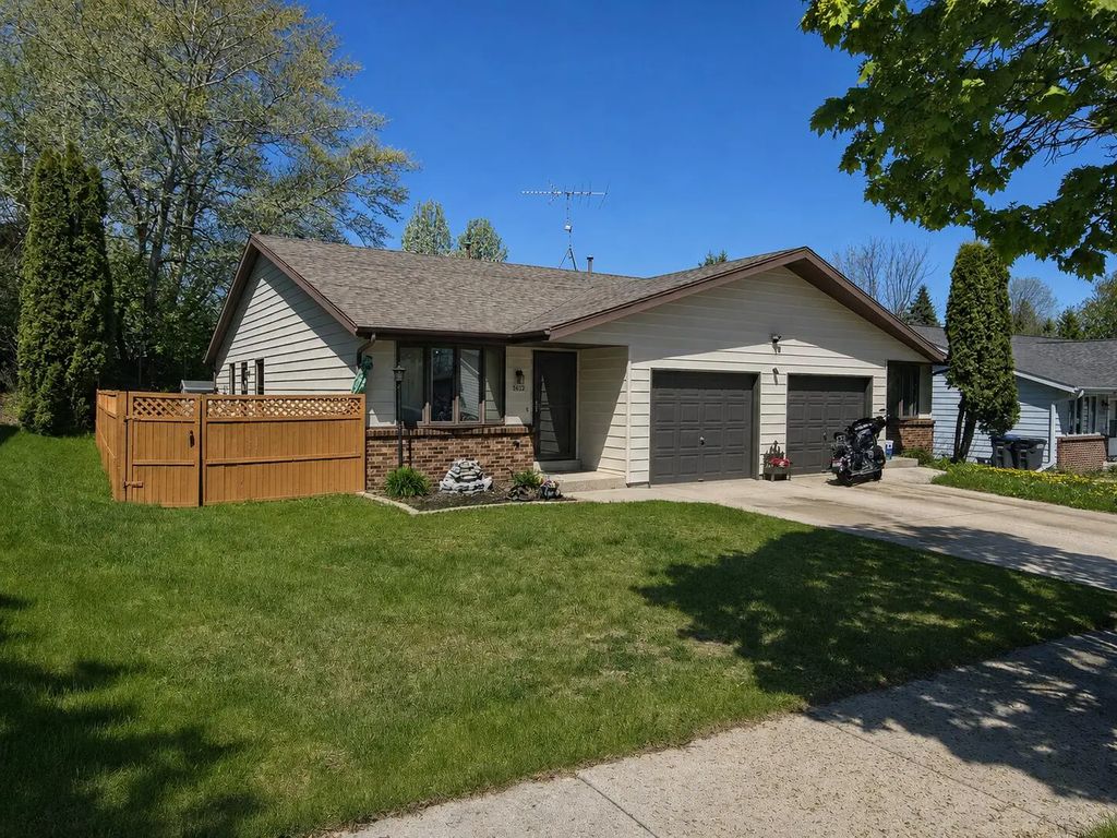 1612 N 35th St A, Sheboygan