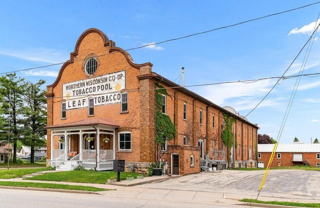 504 E Decker St, Viroqua