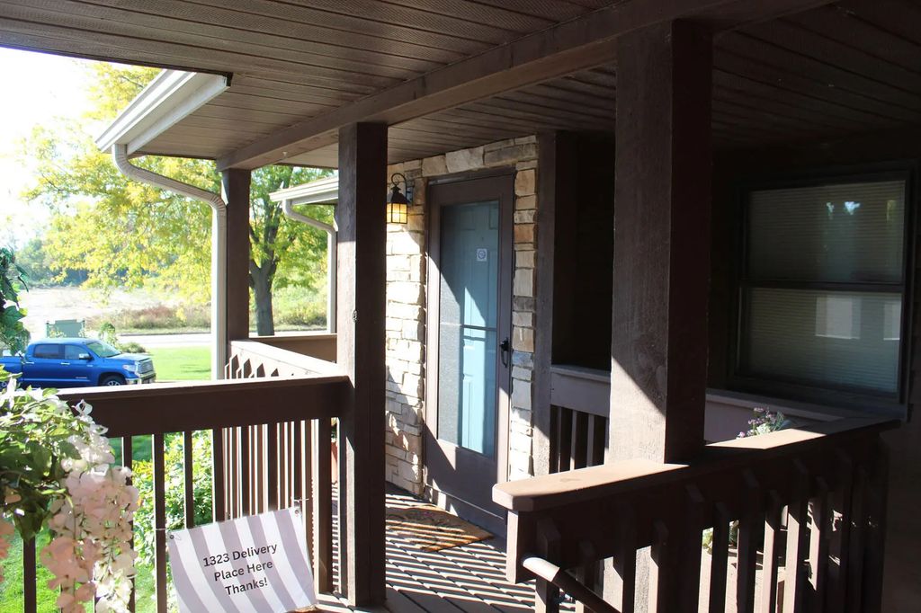 1323 Lauderdale Pl, Onalaska