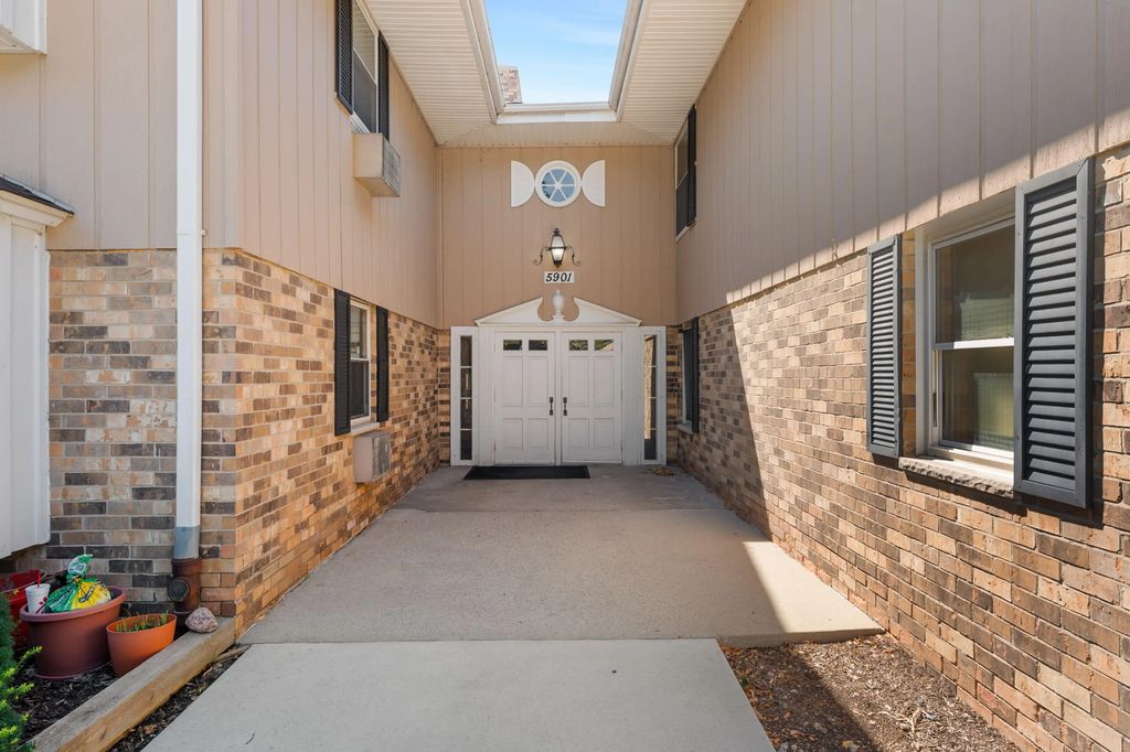 5901 W Brown Deer Rd 210, Brown Deer