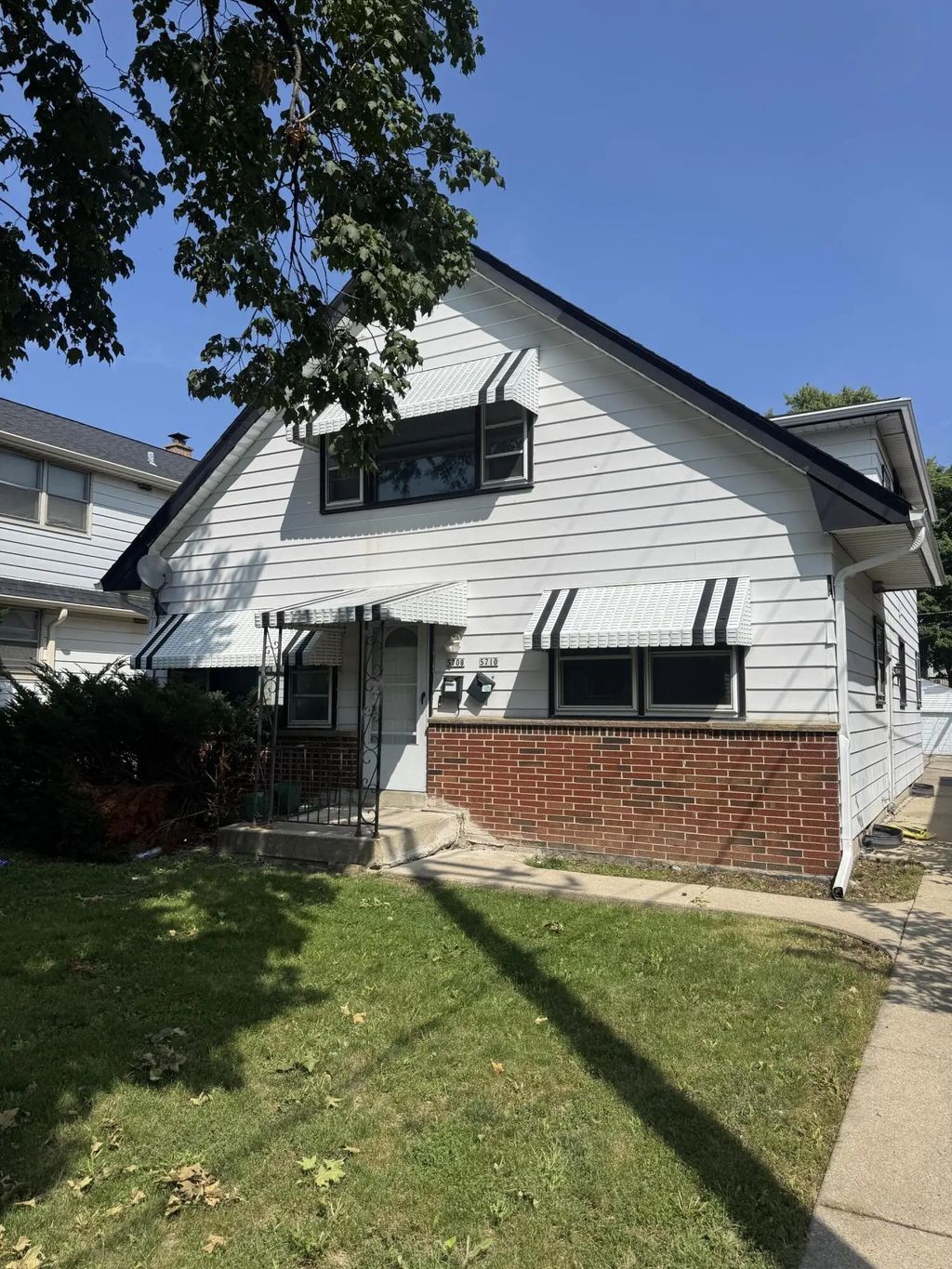 5708 N 97th St 5710, Milwaukee