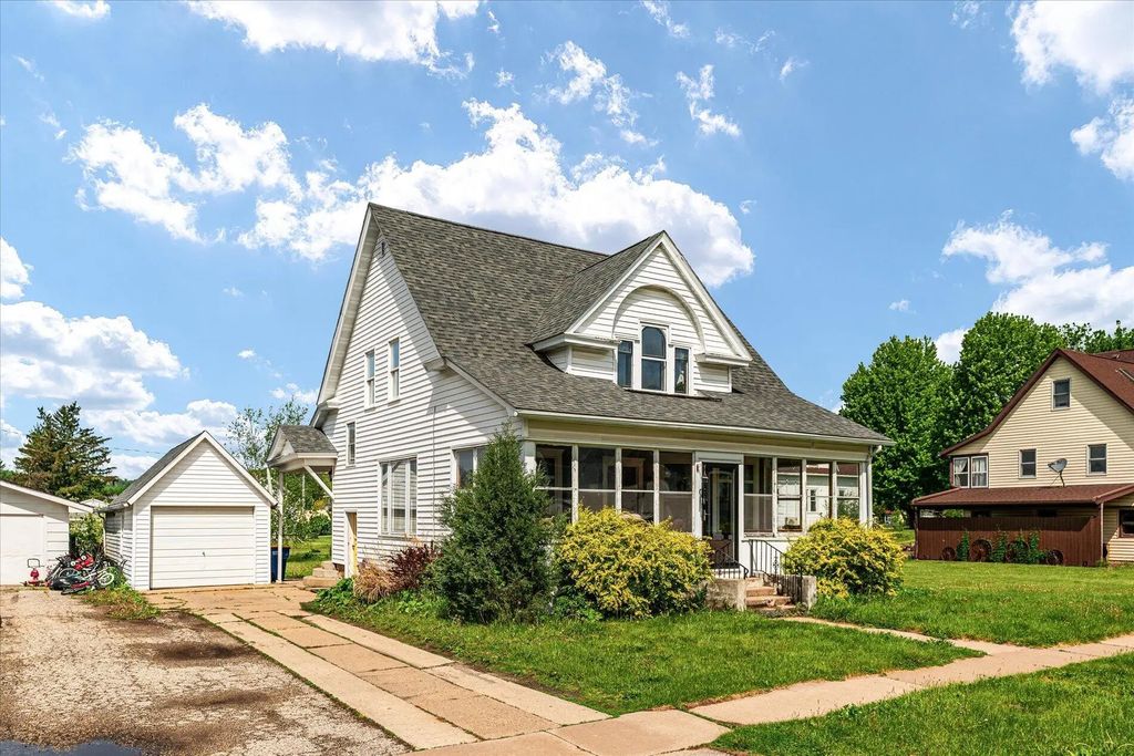 215 N Cushman Ave, Viola