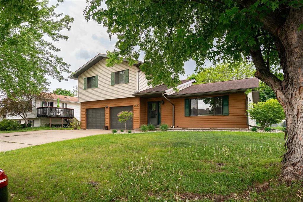 1206 Willow St, La Crescent