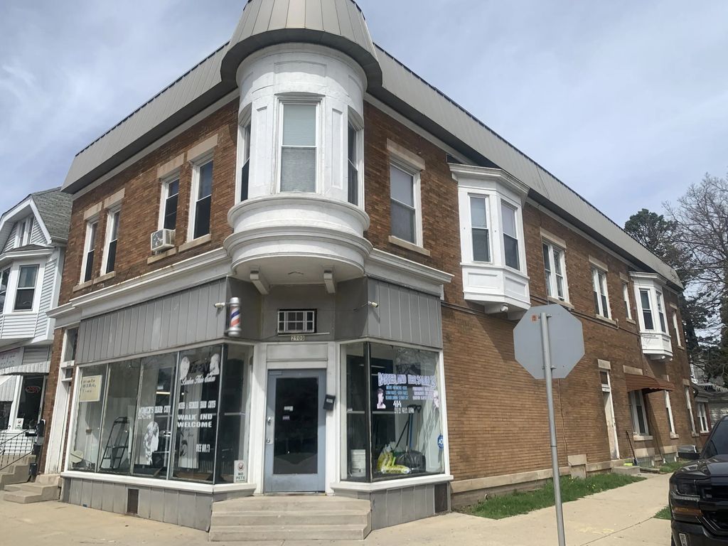 2900 W Arthur Ave 2902, Milwaukee