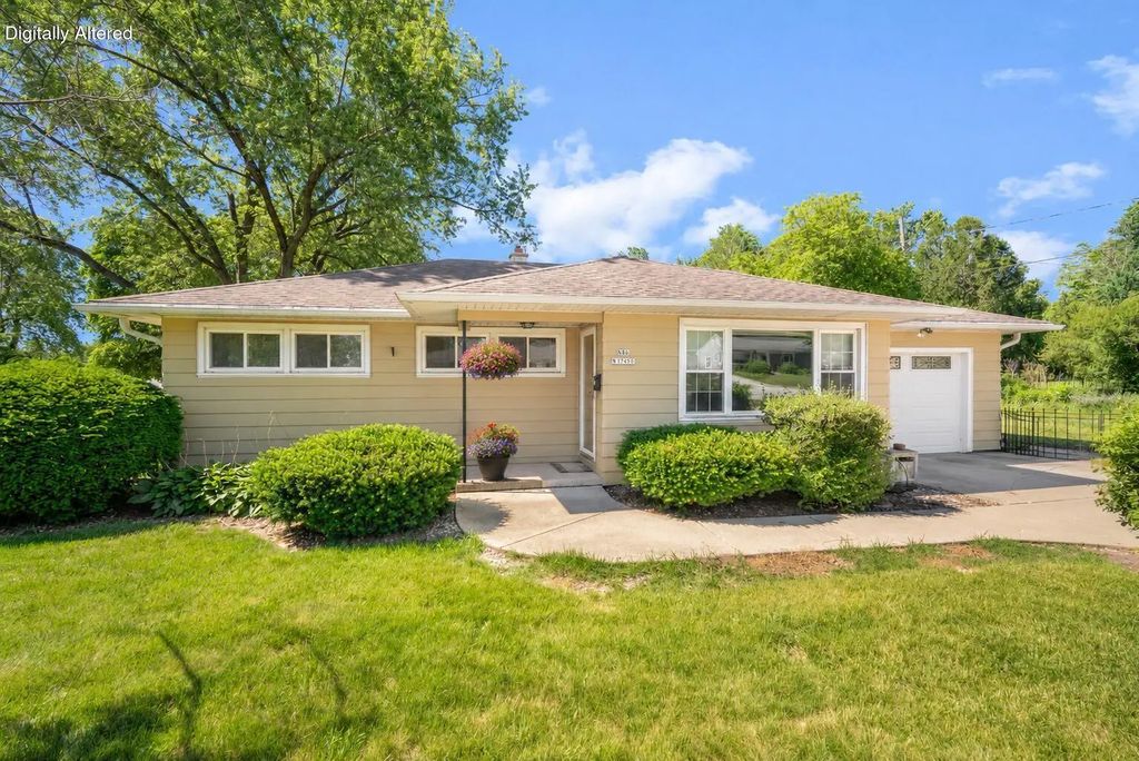 N86w17451 Joss Pl, Menomonee Falls