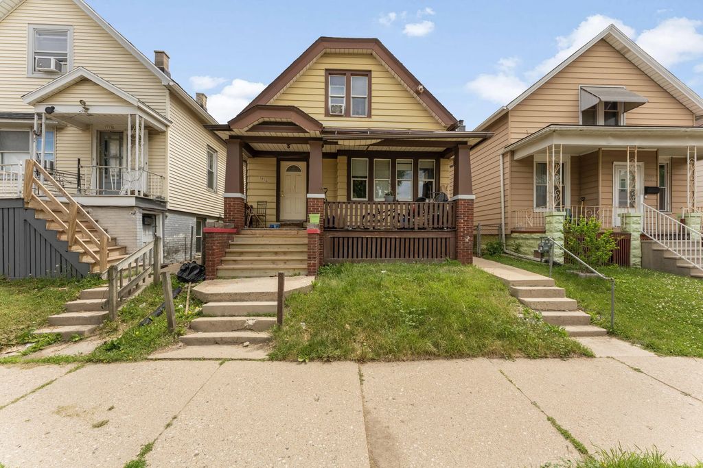1916 S 7th St 1918, Milwaukee