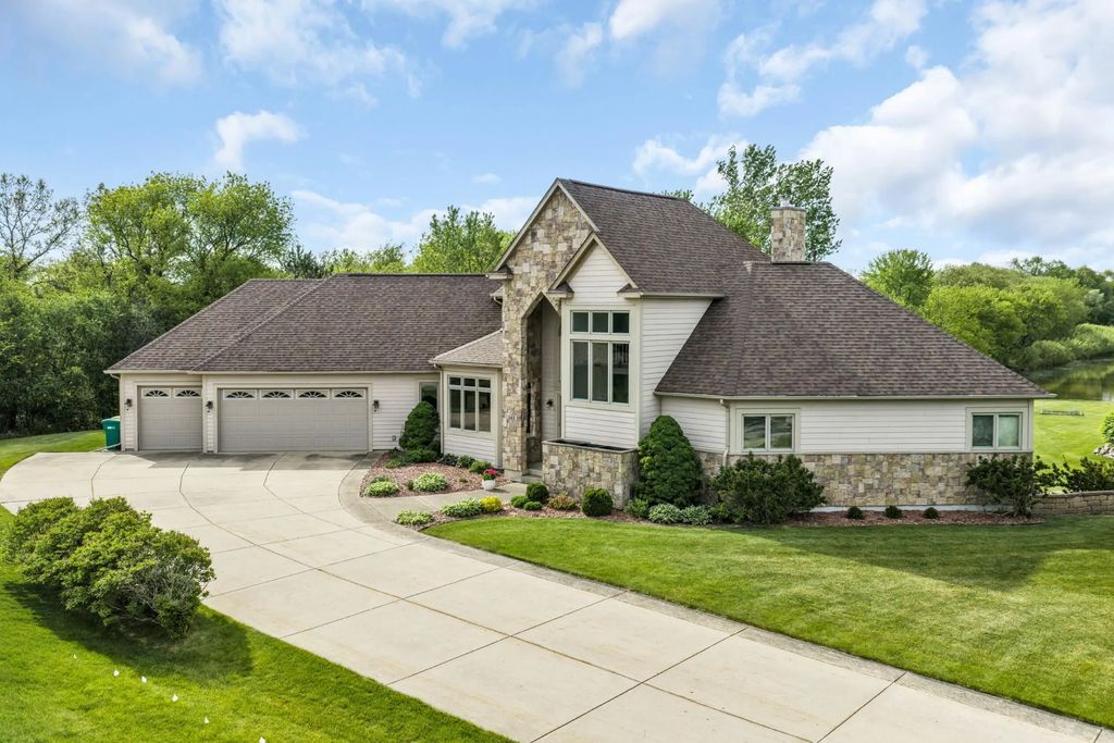 145 St James Cir, Union Grove