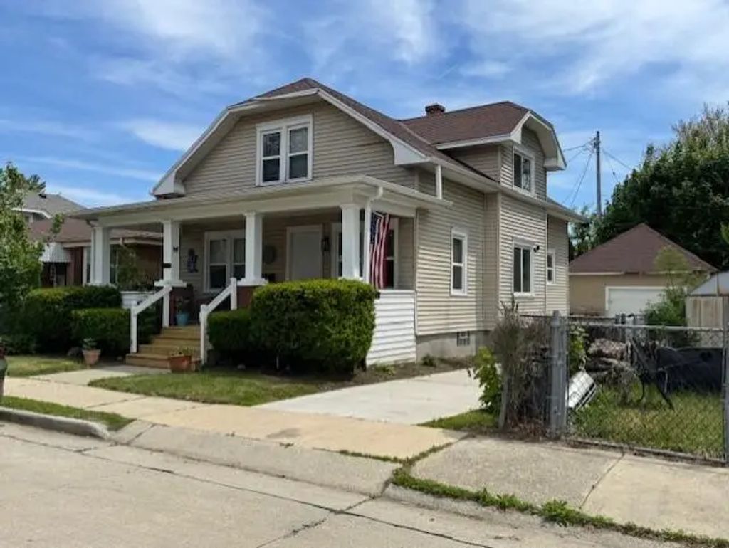 1815 Superior St, Racine