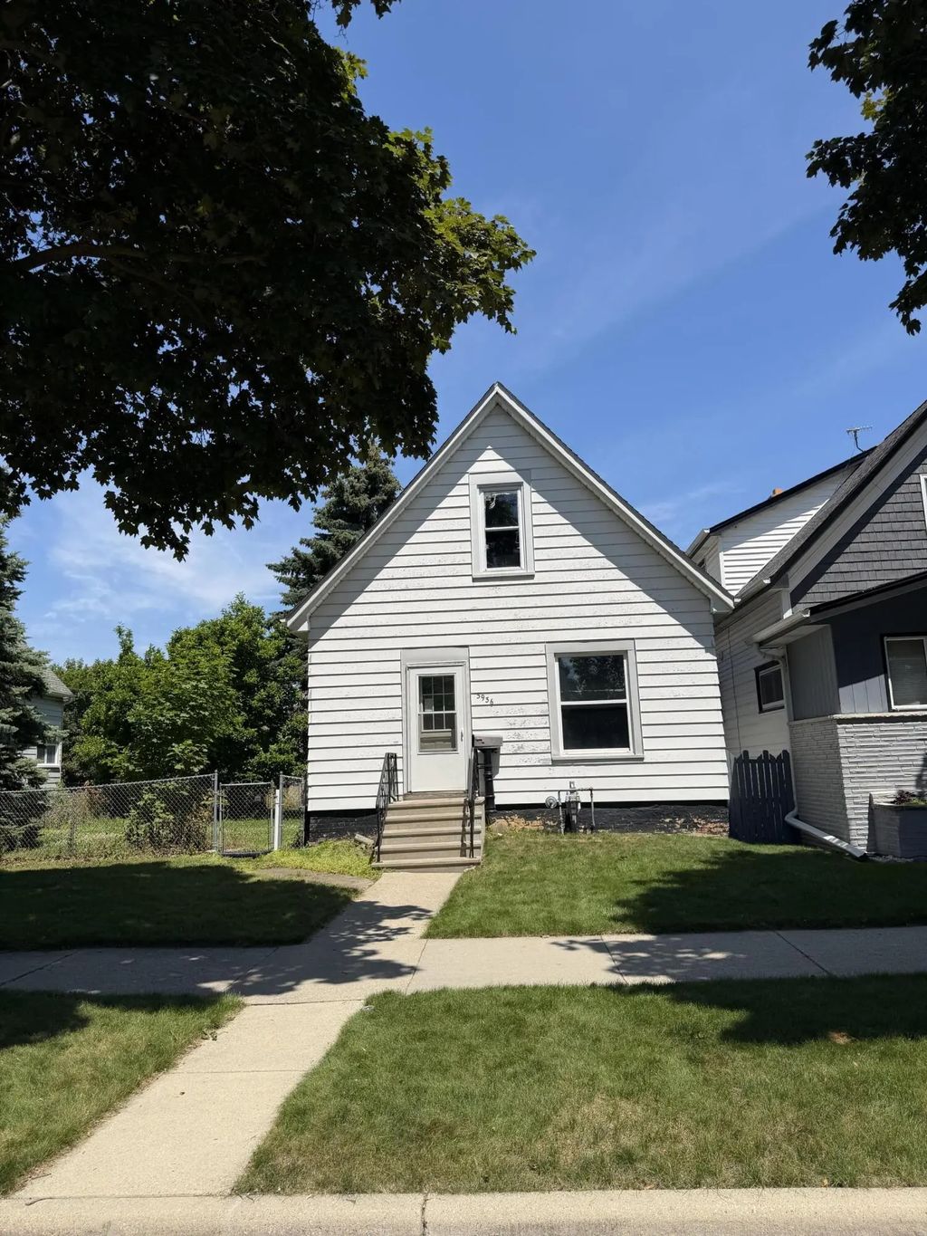 3936 E Squire Ave, Cudahy