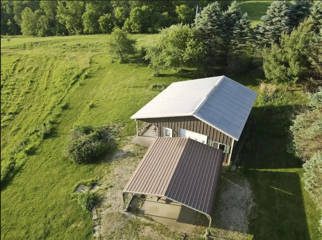 14026 Eagle Ridge Rd, Ferryville