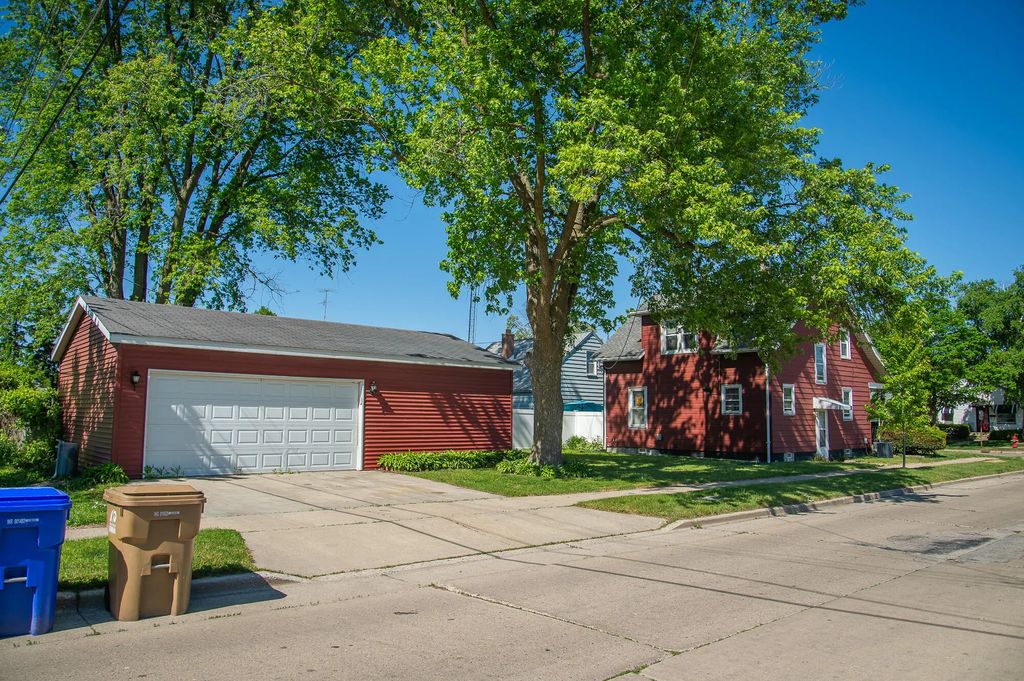 6234 34th Ave, Kenosha