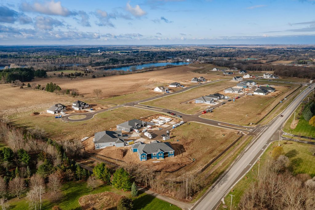 502 W Talbots Woods Dr Lt7, Dousman