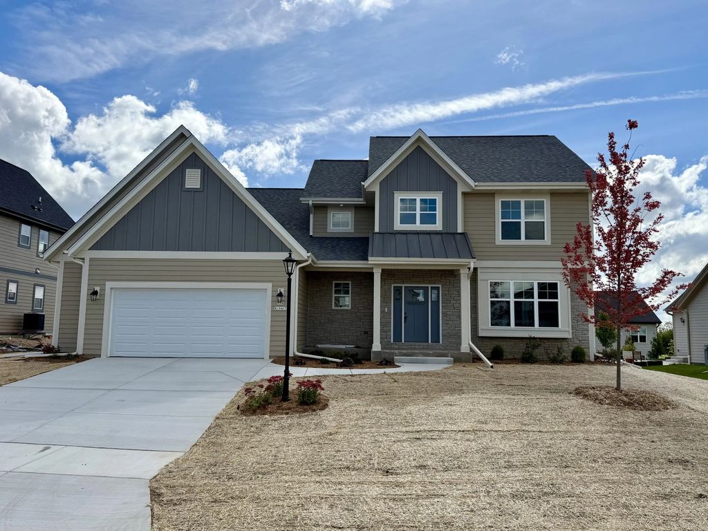 N54w19407 Kearney Ln, Menomonee Falls