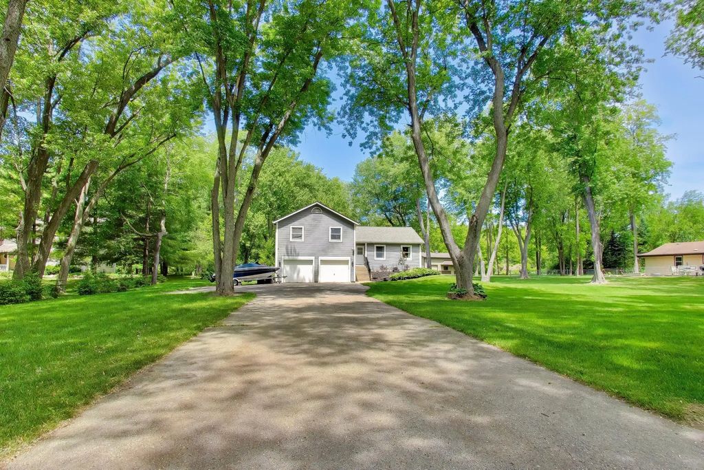 9770 276th Ave, Salem Lakes