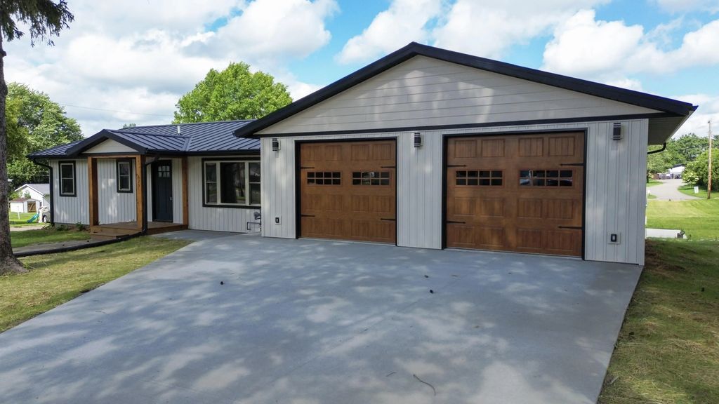 625 Western Ave, Viroqua