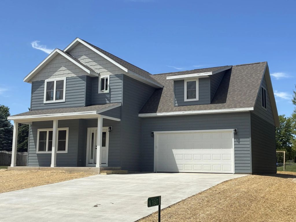 N1647 Lincoln Ave, Linn
