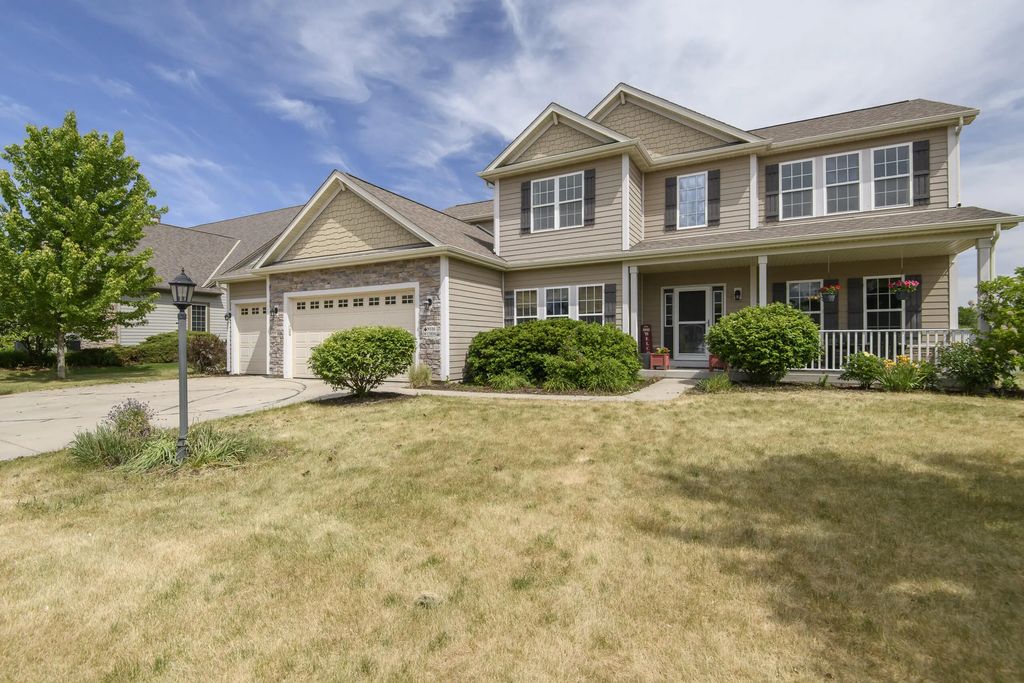N116w17834 Blackstone Cir, Germantown