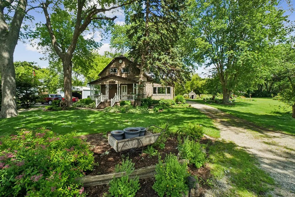 9461 River Rd, Pleasant Prairie