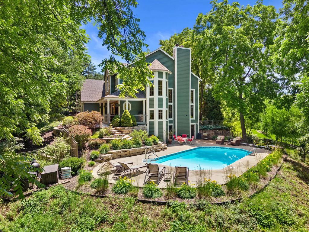 W246s6355 Clearview Ln, Vernon