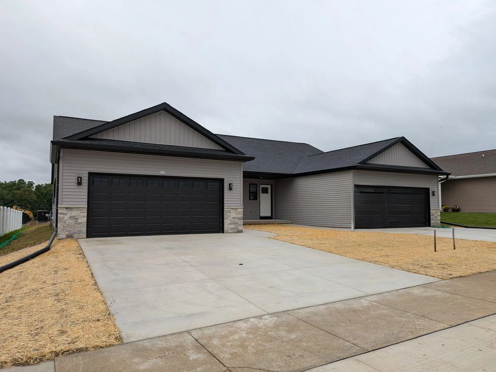 223 E Sheboygan St, Campbellsport