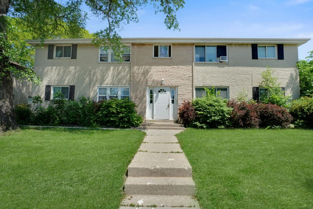 5730 N 91st St, Milwaukee